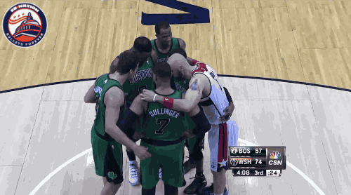 marcin-gortat-in-wizards-huddle-wtf.gif