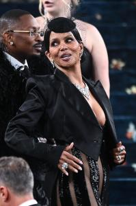 halleberry2025metgala170.jpg