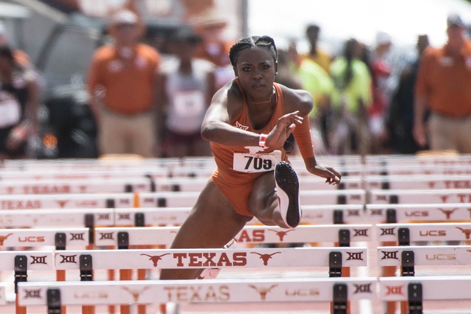 burton_rushelle_01_relays.jpg