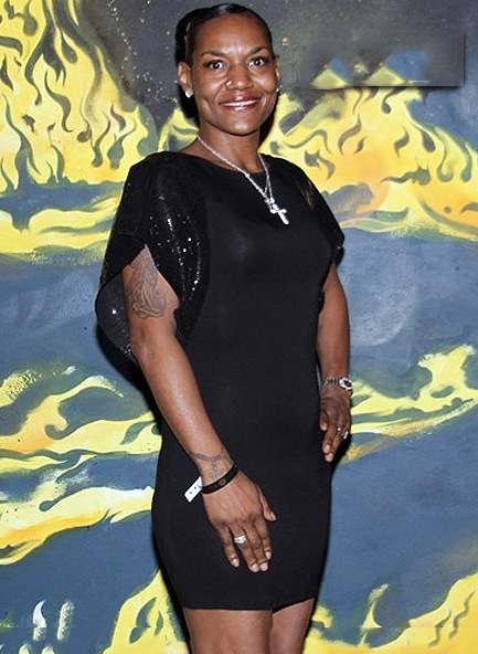 Gloria-James.jpg