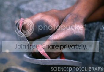 P7010190-Dirty_feet-SPL.jpg