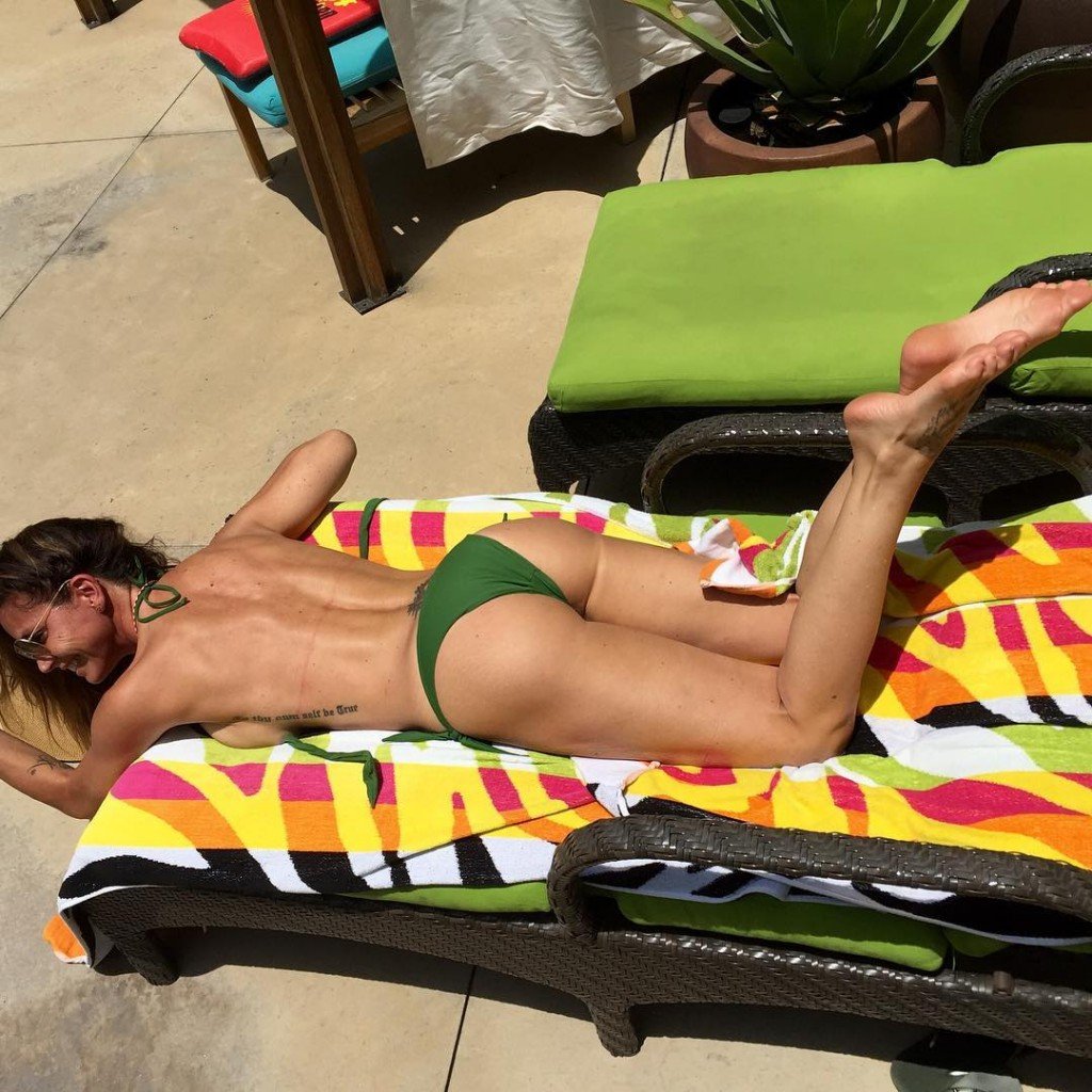 Charisma-Carpenter-Topless-1024x1024.jpg