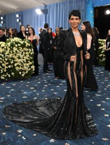 halleberry2025metgala140.jpg