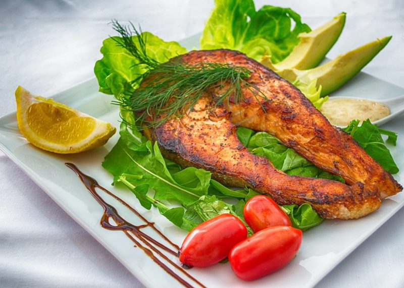 salmon-2997240_1280-800x571.jpg
