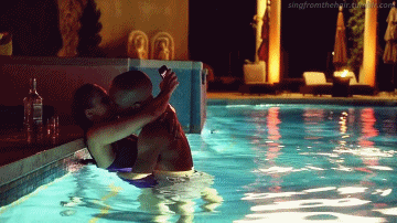 jeannieti2.gif