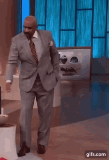 steve-harvey-steve.gif