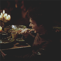 tumblr_mnsv12fiGB1qiyhd9o7_r2_250.gif