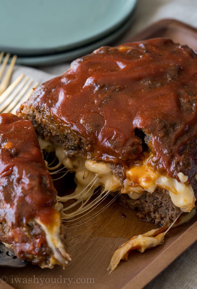 Macaroni-and-Cheese-Stuffed-Meatloaf-7.jpg