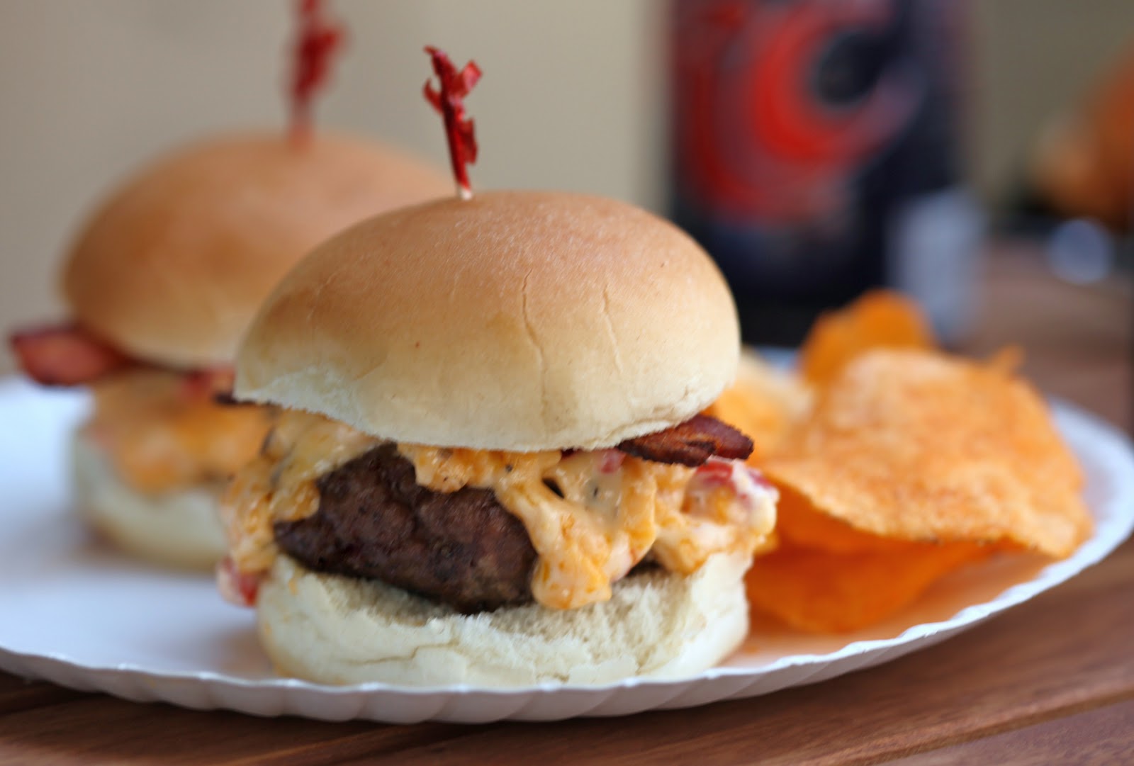 Bacon+Pimento+and+Cheese+Sliders+www.bos-bowl.com.JPG