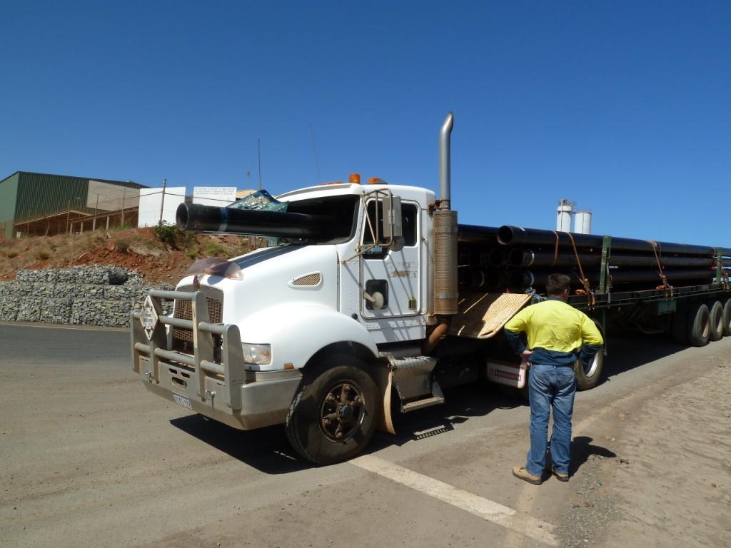 Pipe+Transport_Truck+Accident_0320.JPG