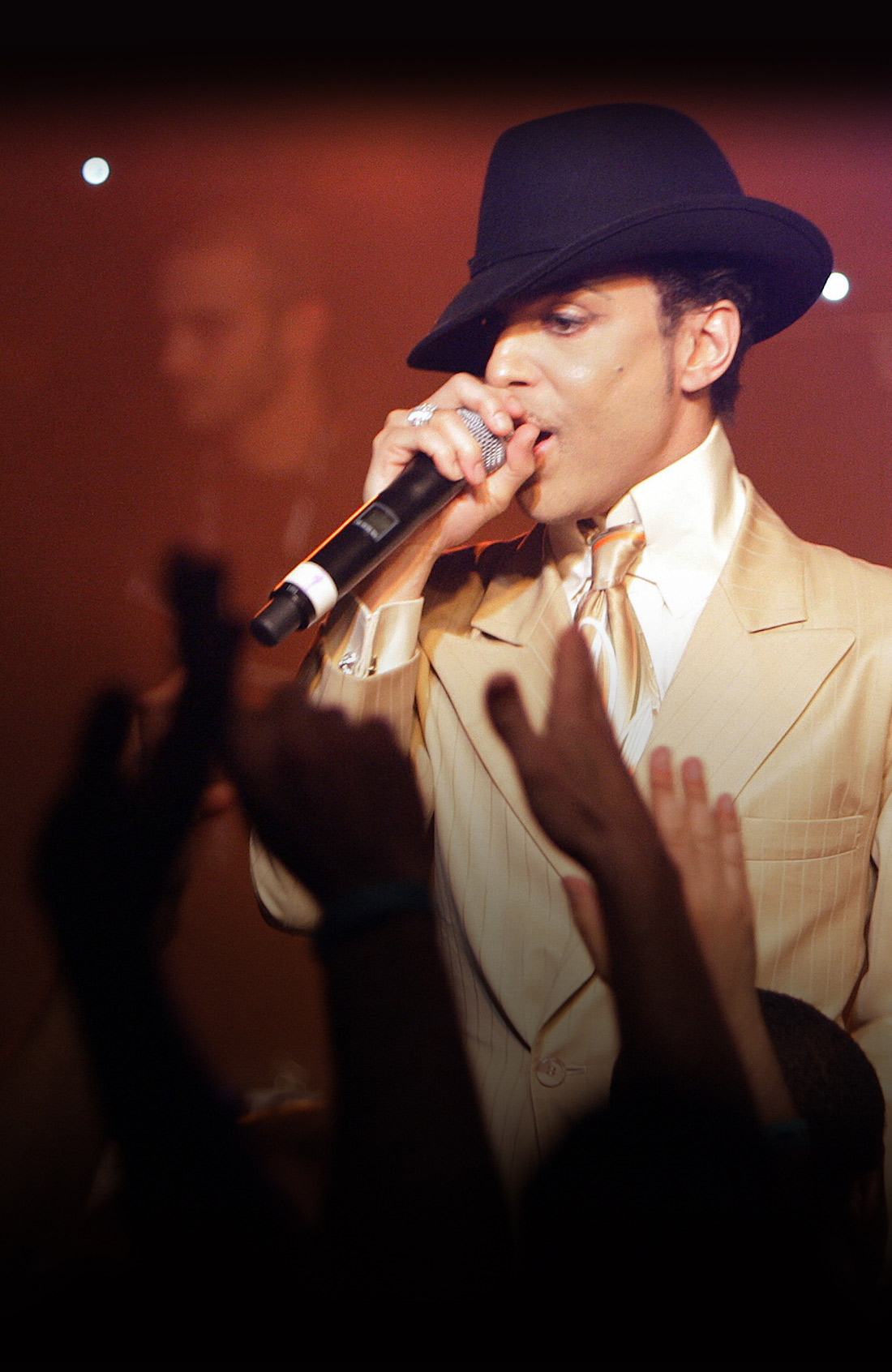 prince-bg-01.jpg
