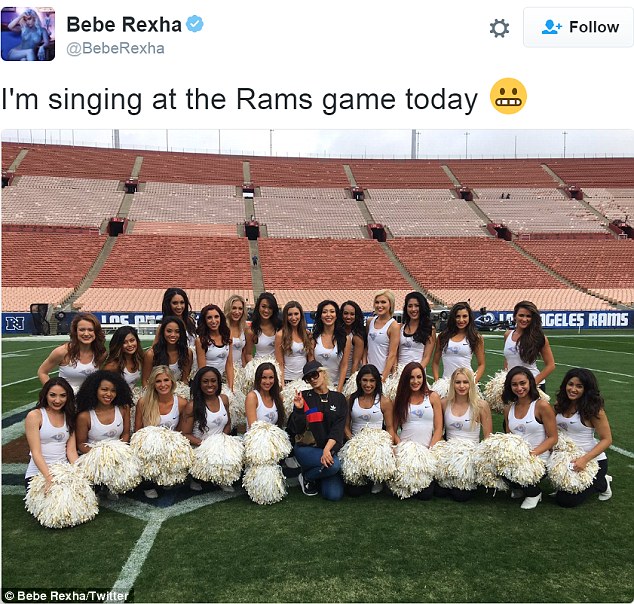 3B4B747600000578-4023924-Girl_power_She_also_shared_a_snap_alongside_the_cheerleaders-a-51_1481526719759.jpg