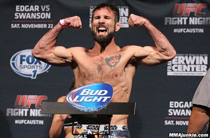 isaac-vallie-flagg-ufc-fight-night-57.jpg