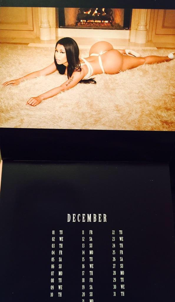 Nicki-Minaj-Calendar-2015-Naked-13.jpg