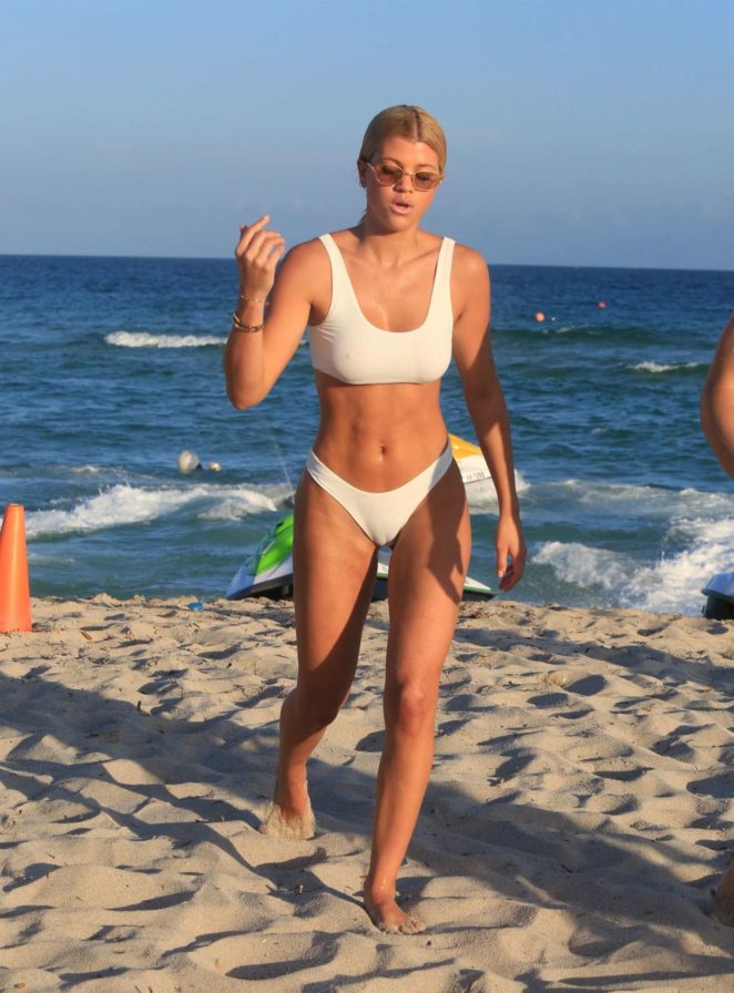 Sofia-Richie:-In-White-Bikini-at-Beach-in-Miami-12-662x896.jpg