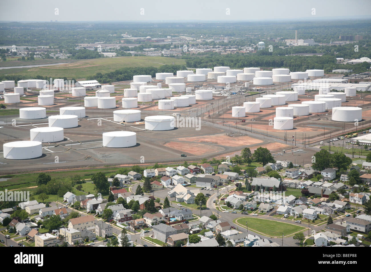 aerial-view-of-oil-storage-tanks-in-linden-nj-usa-united-states-of-B8EP88.jpg