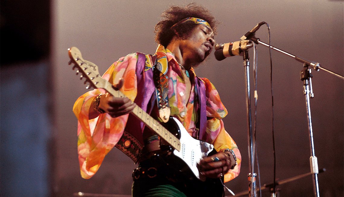 1140-jimi-hendrix.imgcache.rev.web.2262.1300.jpg