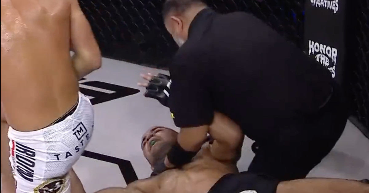 www.mmafighting.com