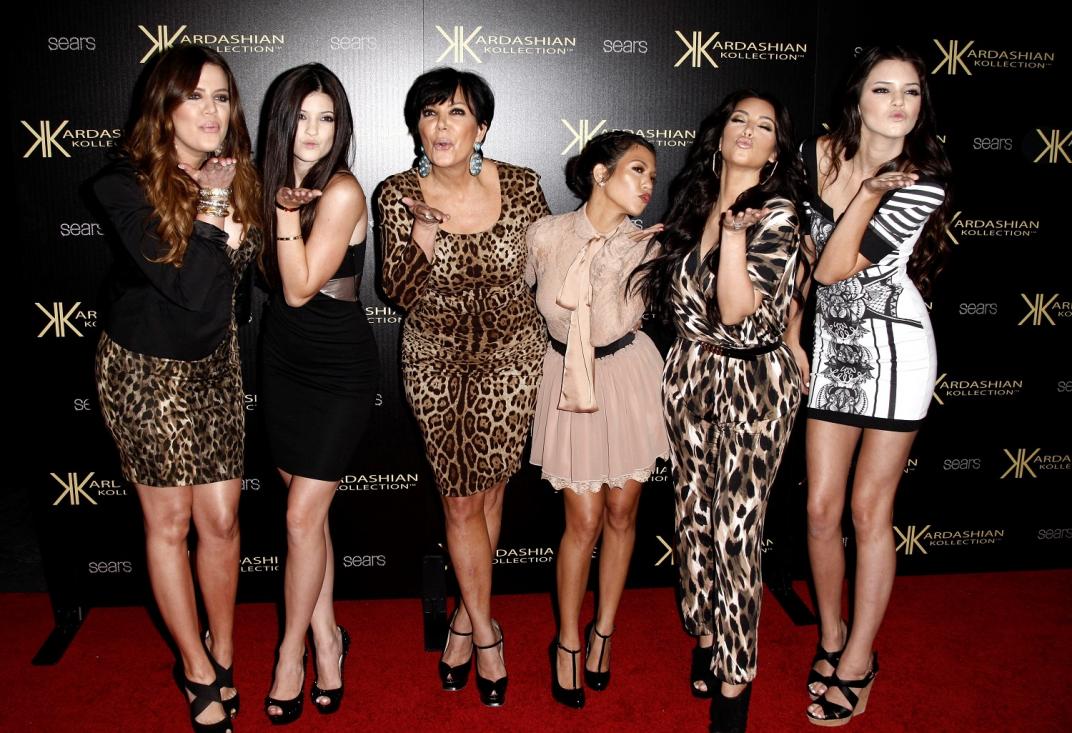 Keeping_Up_With_the_Kardashians_1599652044.jpg