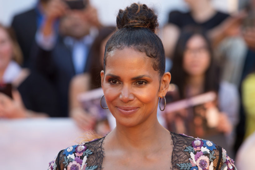 Halle Berry smiling at the camera Halle Berry smiling at the camera