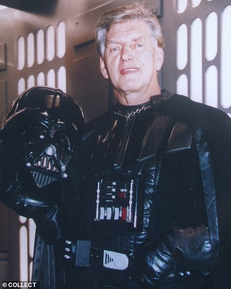 36222120-8997777-Dave_Prowse_a_former_bodybuilder_was_best_known_for_playing_the_-a-42_1606637891071.jpg