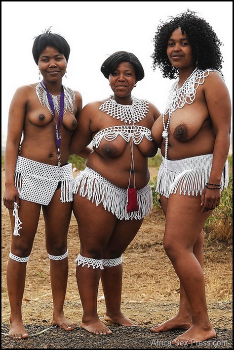 A-Nice-Trio-of-an-African-Tribal-MILF-from-a-Village.jpg