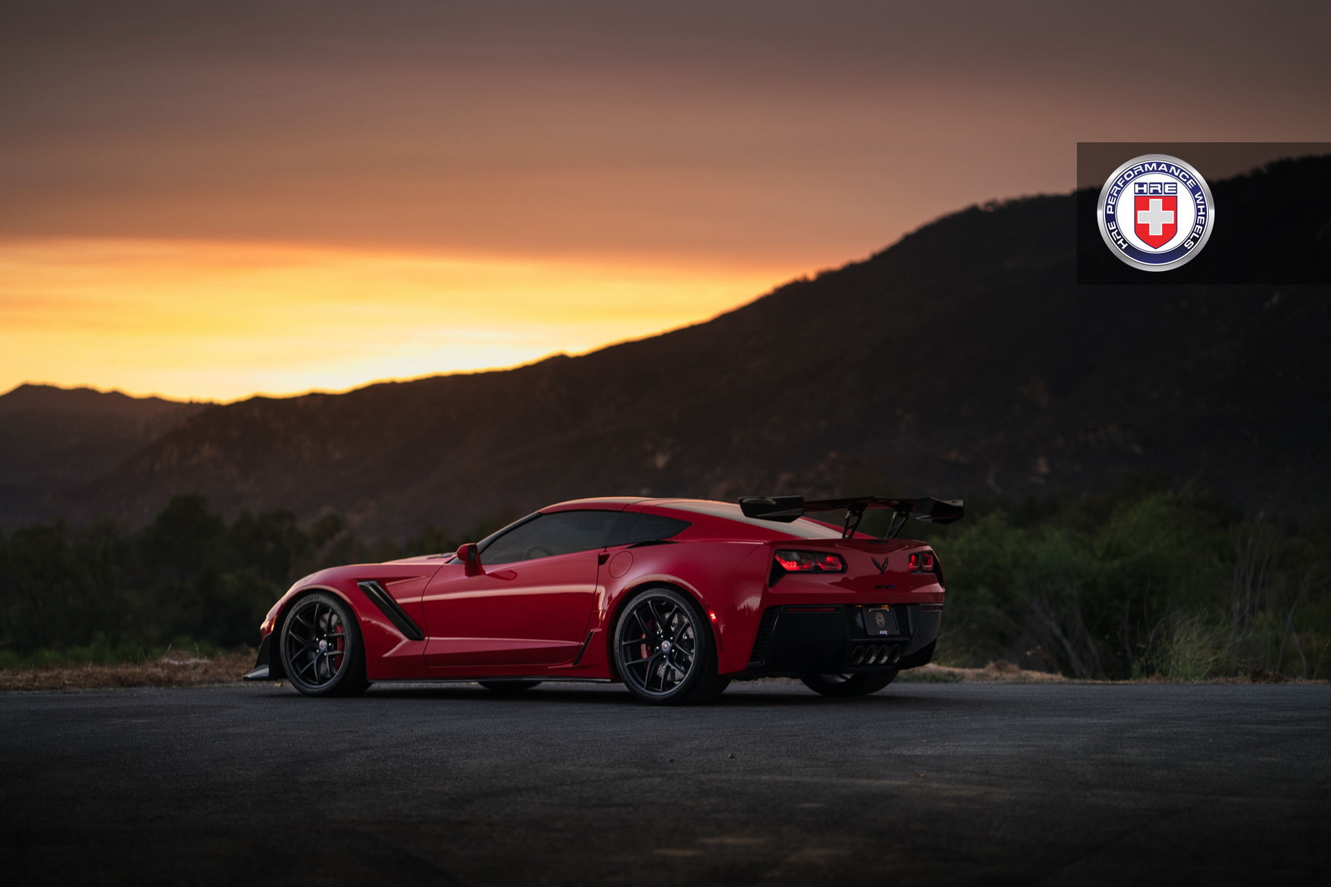 54e98300-hre-corvette-zr1-red-6.jpg