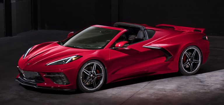 096c888e-corvette-c8-vs-c7-visual-comp-9-768x360.jpg