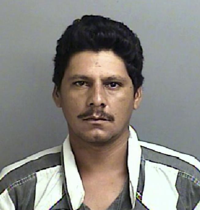 1470147-11-20230502053814-man-suspected-killing-5-texas-neighbors-deported-4-times.jpeg