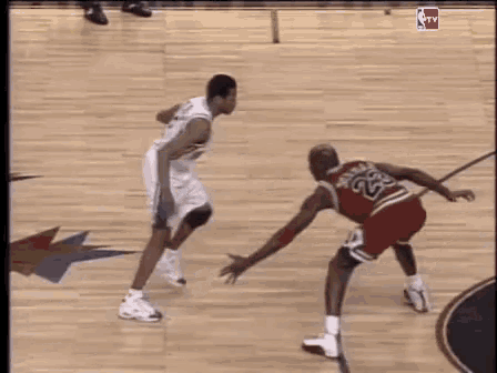 iverson-crossover.gif