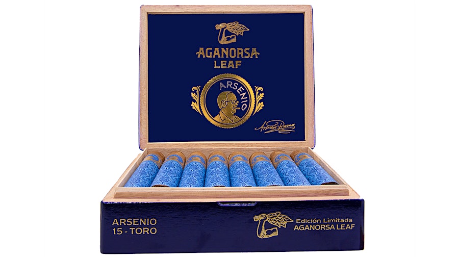 Aganorsa Leaf Honors Master Blender With Cigar Line