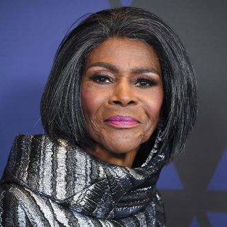 3976aa89de6fc3f44b3c9707a3753bf37d--22cicely-tyson-22.rsquare.w330.jpg