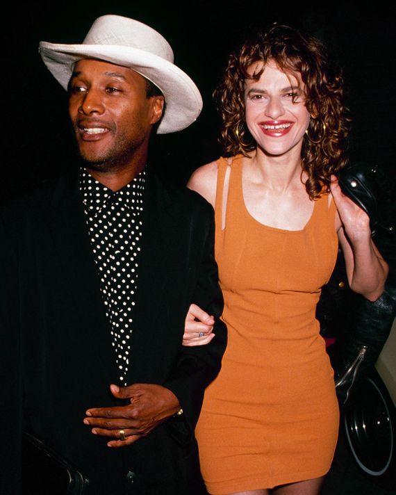 65e43a3a46cc8e04a47f6c104b1b7959b4-paul-mooney-sandra-bernhard-lede.rvertical.w570.jpg