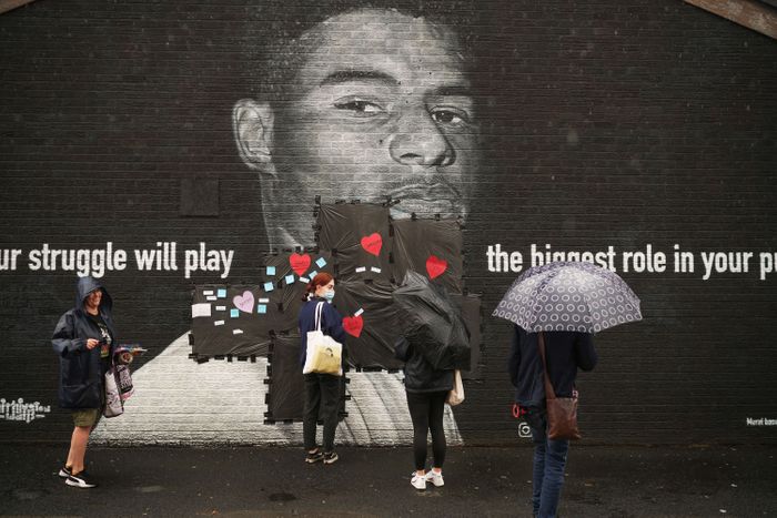 c4cd4c6beeb0942517c8507b01647902d1-marcus-rashford-mural.rhorizontal.w700.jpg