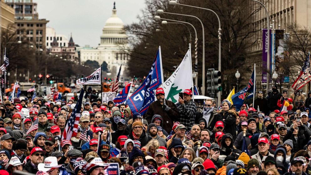 washington-trump-supporters-03-gty-jc-210105_1609882582800_hpMain_16x9_992.jpg