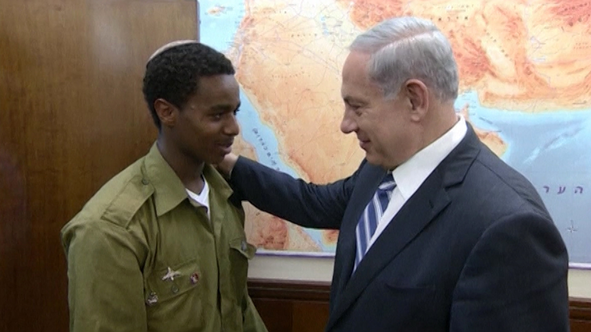 netanyahu-soldier-meet-superJumbo.jpg