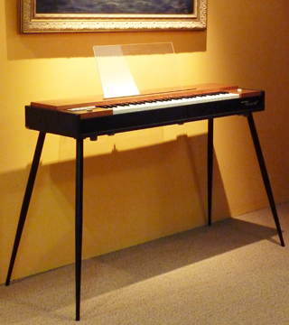 Hohner_Clavinet_D6.jpg