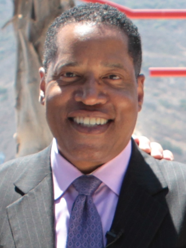 Larry_Elder_at_Camp_Pendleton_in_2013_%281%29.jpg