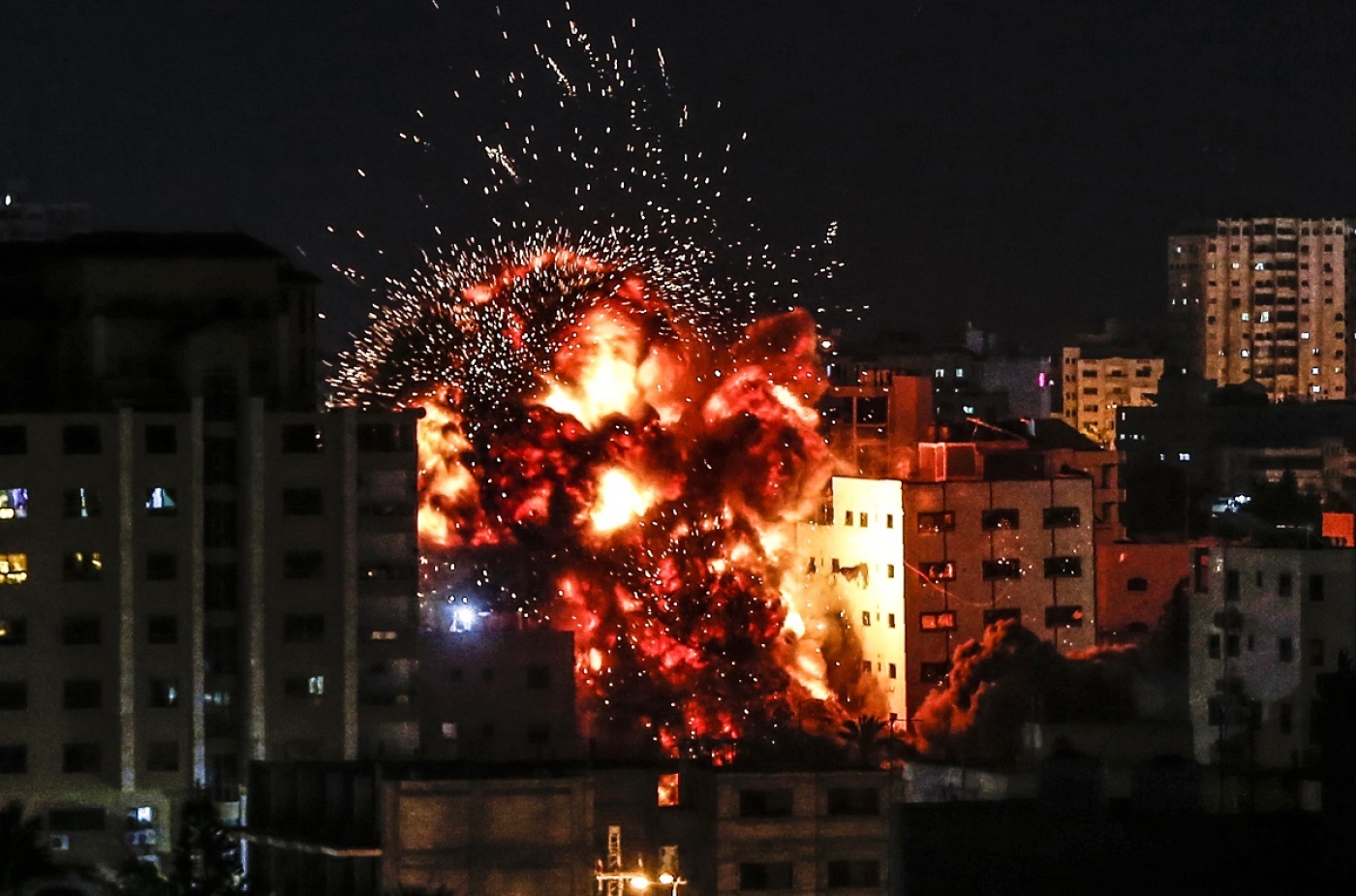 explosion_israeli_air_strike_gaza_city_may_2019_afp.jpg