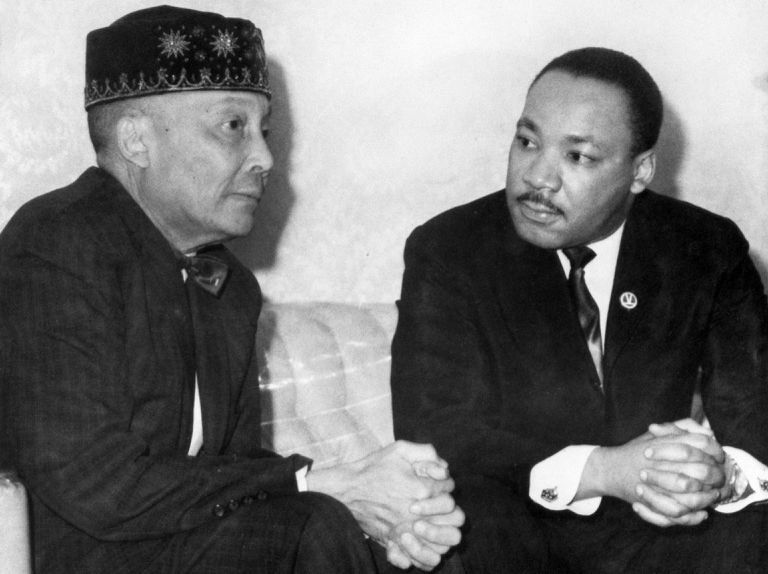 martin-l--king-seated-w-elijah-muhammad-517397820-5b7753ac46e0fb0050500830.jpg